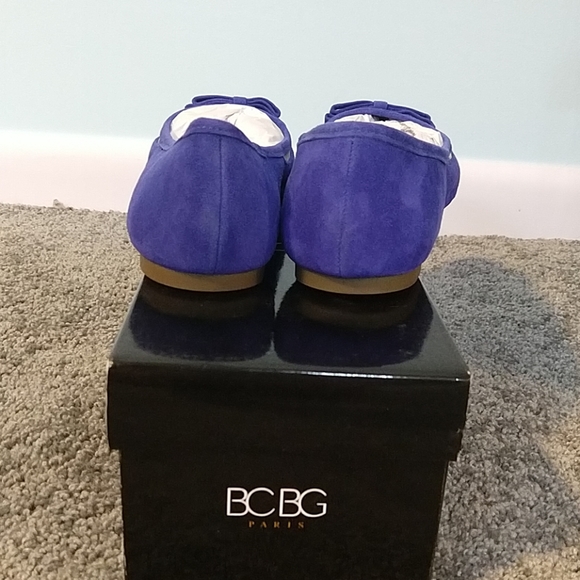 BCBG Paris blue flats size 7 left! - Picture 4 of 7